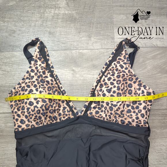 CharmLeaks Plus Size Mesh Cut Out One Piece Swimsuit Size XXL - Picture 2 of 4